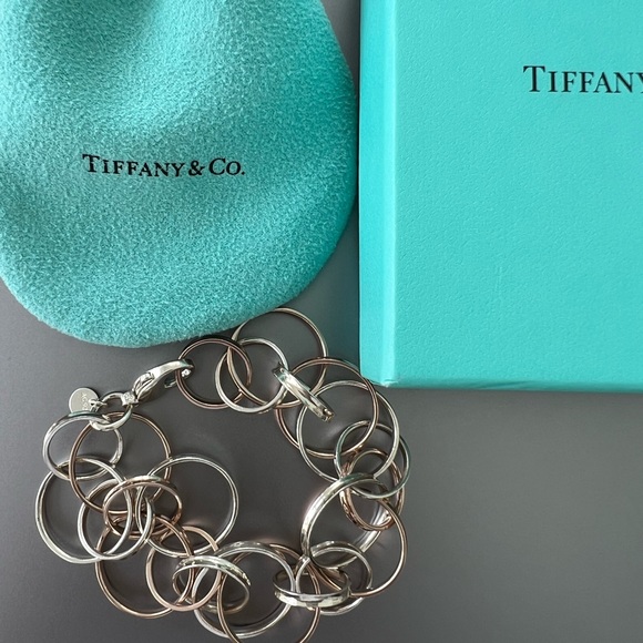 Tiffany & Co. 1837 Rubedo Silver Interlocking Circles Bracelet with pouch + box - Picture 2 of 10